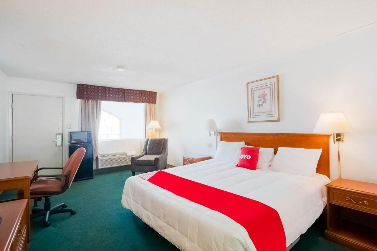 Hotel O Houston East I-10 2*